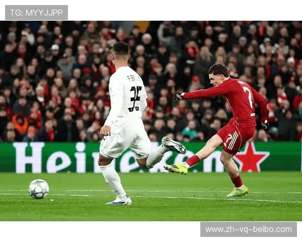 足球比赛中的关键传球与射门技巧